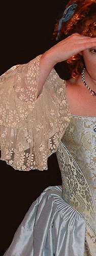 antique lace sleeve cuffs